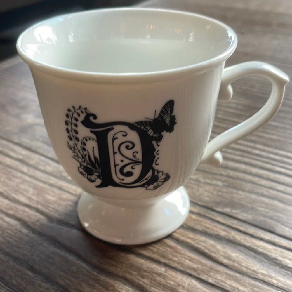 Anthropologie MISSUS Initial D Monogram Butterfly White Black Pedestal Mug